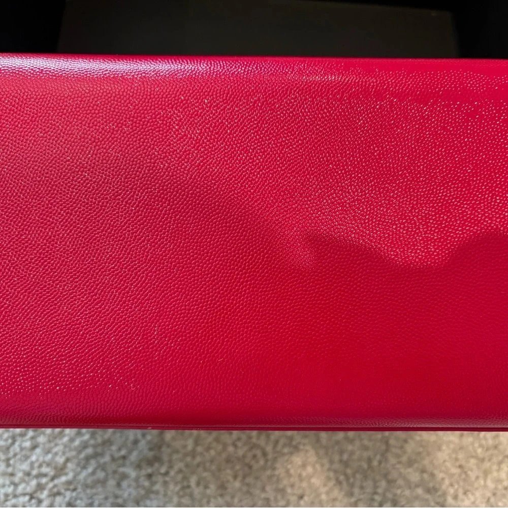 Saint Laurent / YSL Fuchsia/pink Patent Leather clutch - Picture 3 of 10